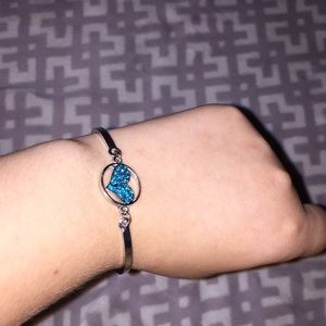 Bracelet with heart shaped pendent